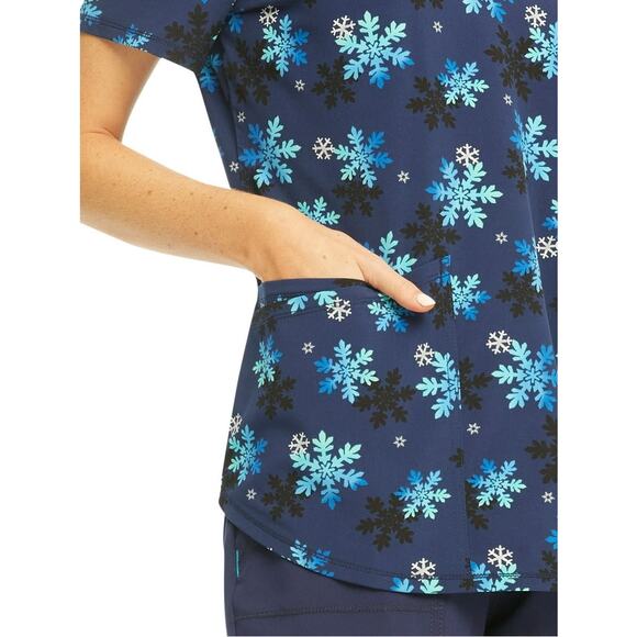 Scrubstar Navy Teal Snowflake V-Neck 4-Way Stretch Scrub Top Winter Print - Picture 6 of 10